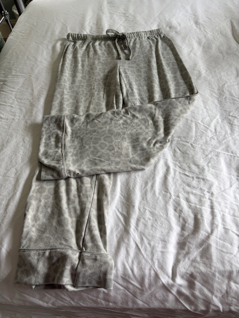Splendid Leopard Pajamas - Picture 3 of 4